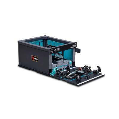 Bburago Formula 1 1:43 F1 Mercedes Amg W15 2024 Pit Pass Diorama Georg